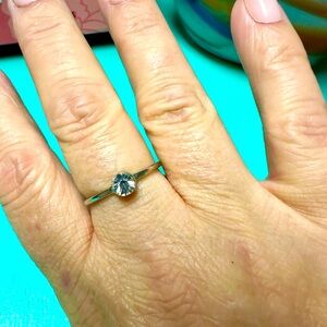 Minimalist Silver tone, and gemstone ring size 8